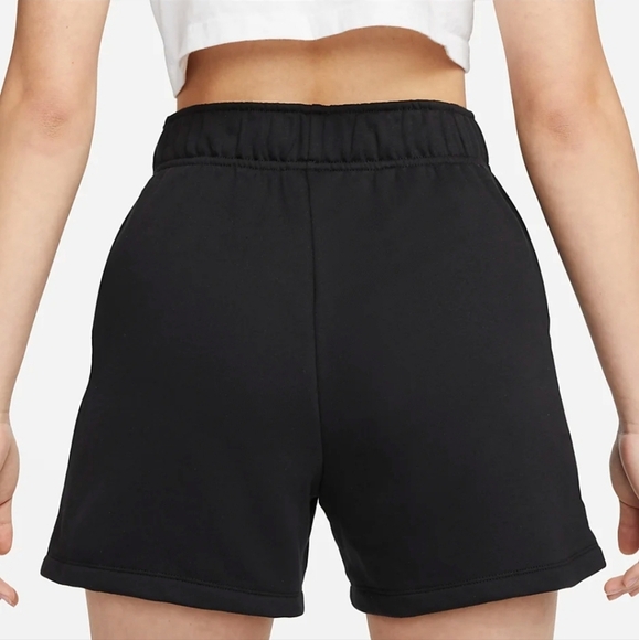 Womens Nike Fleece Shorts Size Extra Large Black - Picture 3 of 15